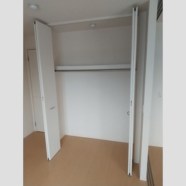 その他 (クローゼット)