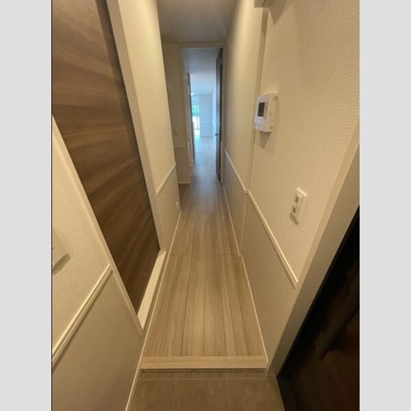 玄関 (廊下)