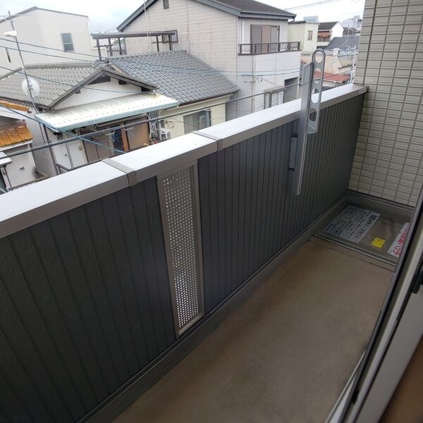 バルコニー・ベランダ (バルコニー)