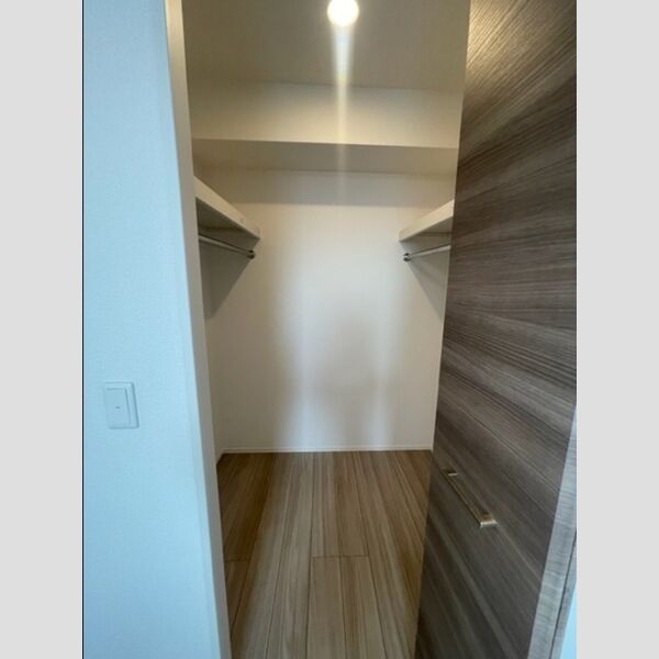 収納 (ウォークインクローゼット)