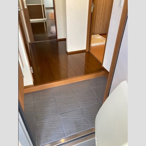 玄関 (玄関)