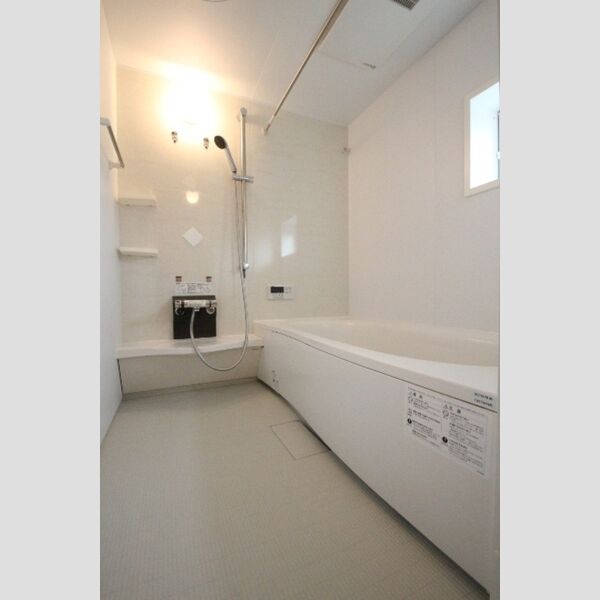 バス (一坪サイズの浴室☆)