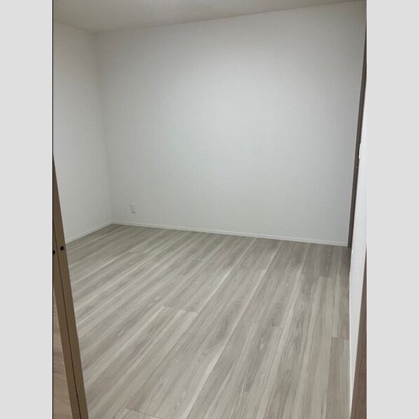 その他 (洋室)