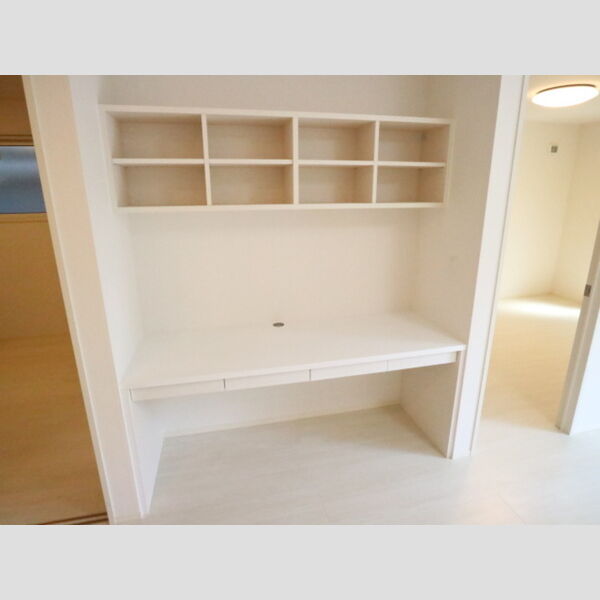 その他 (リビング内デスク)