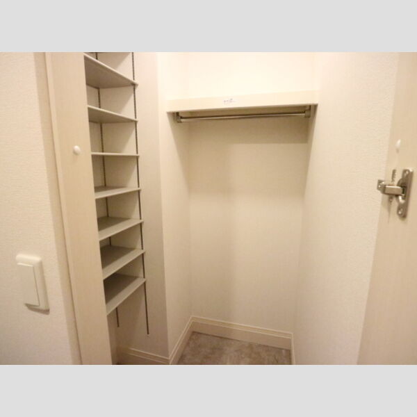 玄関 (シューズボックス)