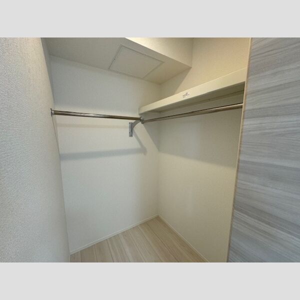 その他 (洋室4.1帖　収納)