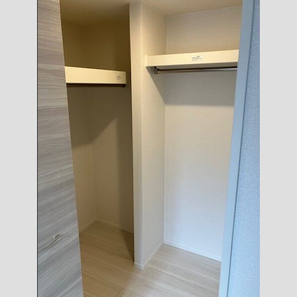 その他 (洋室9.9帖 収納)
