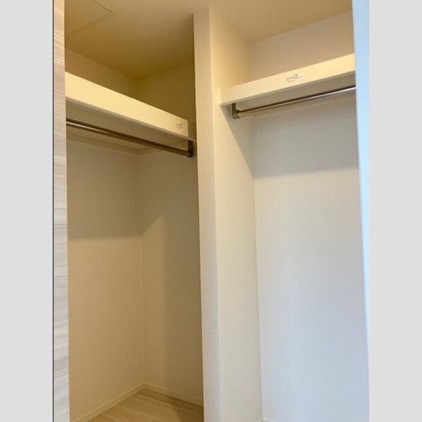 その他 (洋室9.9帖　収納)