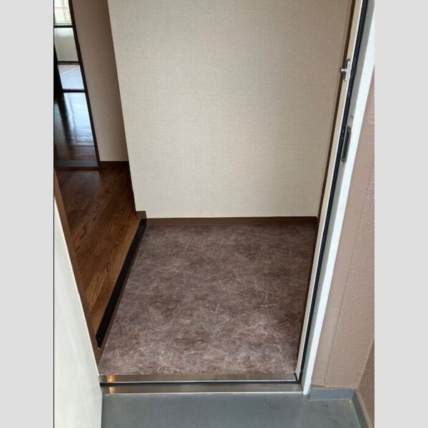 玄関 (玄関)