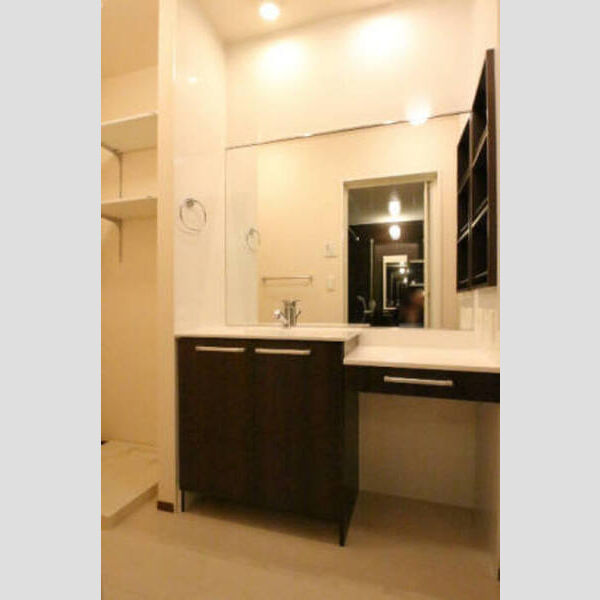 洗面所 (洗髪洗面化粧台)