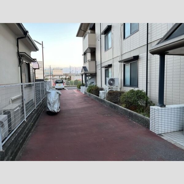 現地周辺 (通路)