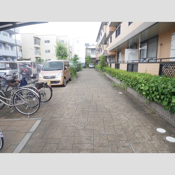 駐車場 (駐車場)