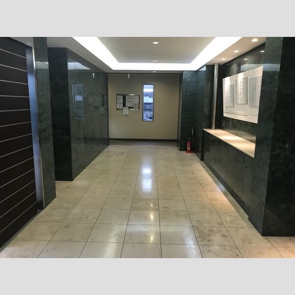 現地周辺 (エントランス)