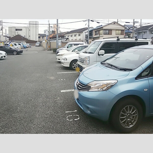 駐車場 (駐車場)