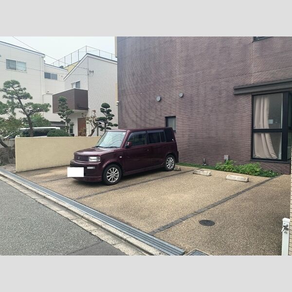 駐車場 (駐車場)
