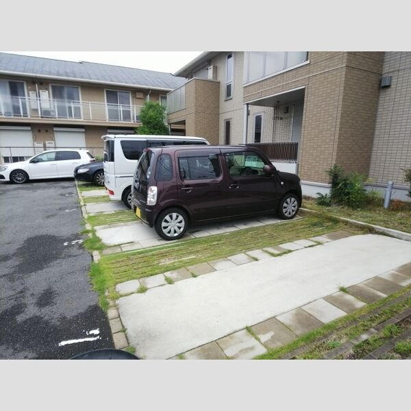 駐車場 (駐車場)