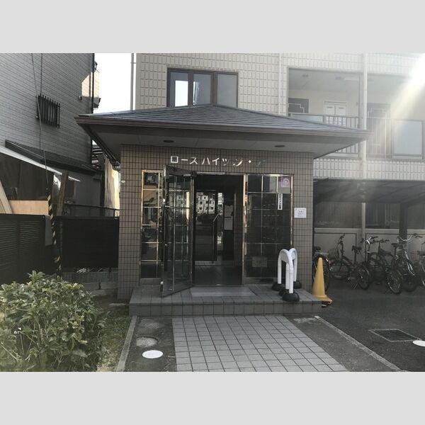 現地周辺 (エントランス)