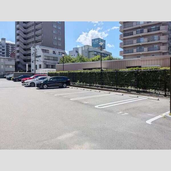 駐車場 (駐車場)