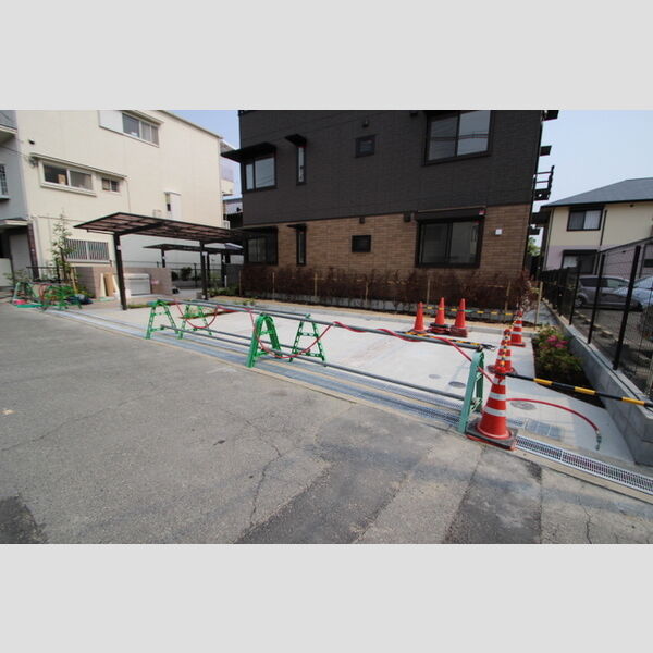 駐車場 (駐車場)