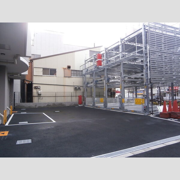 駐車場 (駐車場)