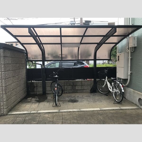 エントランス (駐輪場)