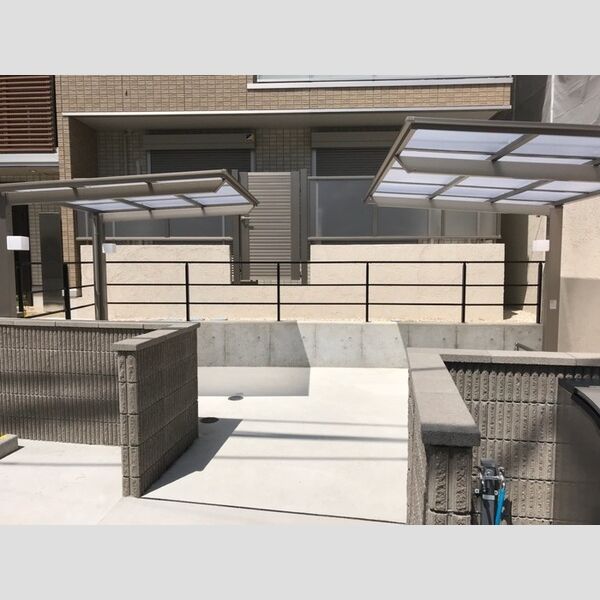 現地周辺 (駐輪場)