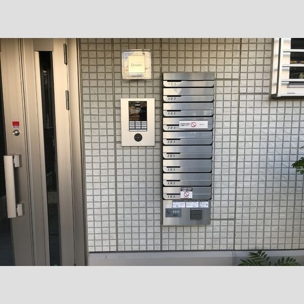 現地周辺 (エントランス)