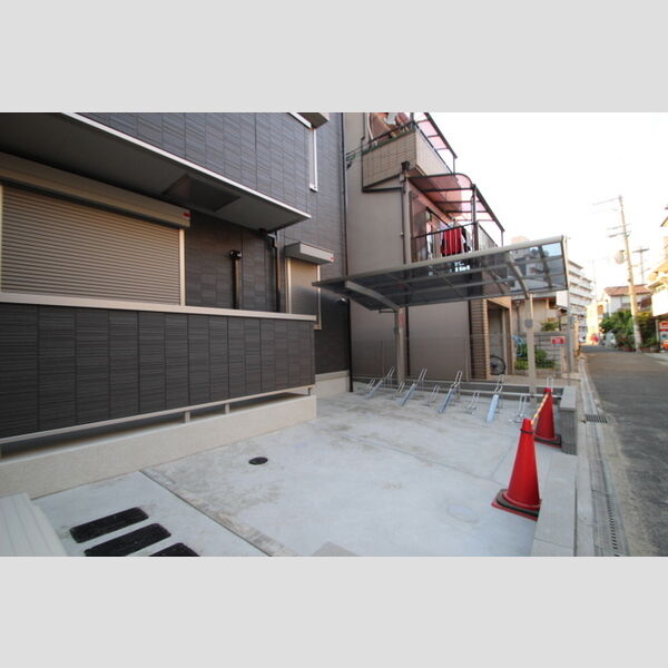 駐車場 (エントランススペース)