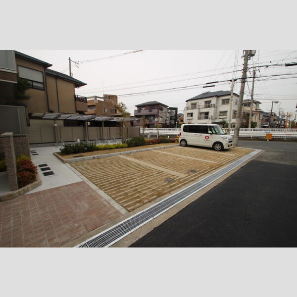 駐車場 (駐車場)