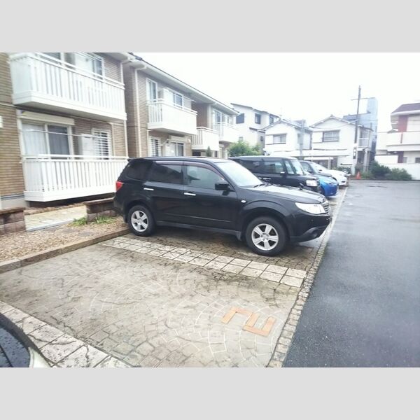 駐車場 (駐車場)