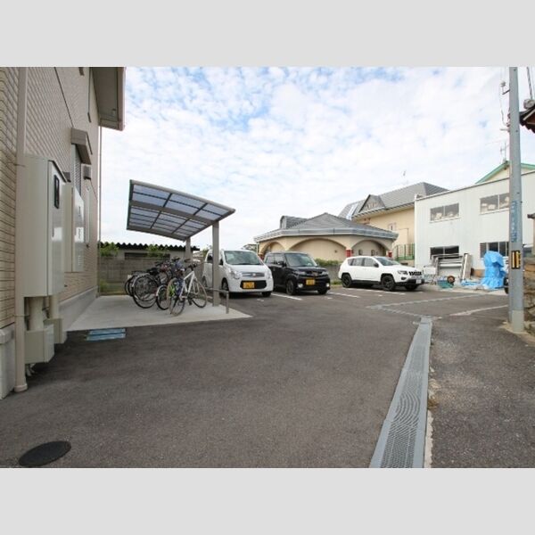 駐車場 (駐車場)