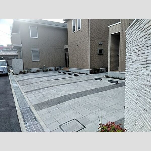 駐車場 (駐車場)