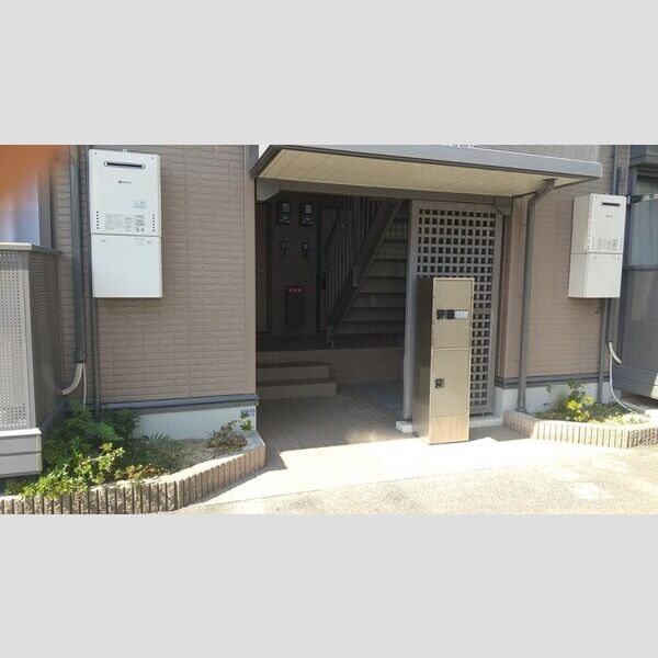 エントランス (エントランス)