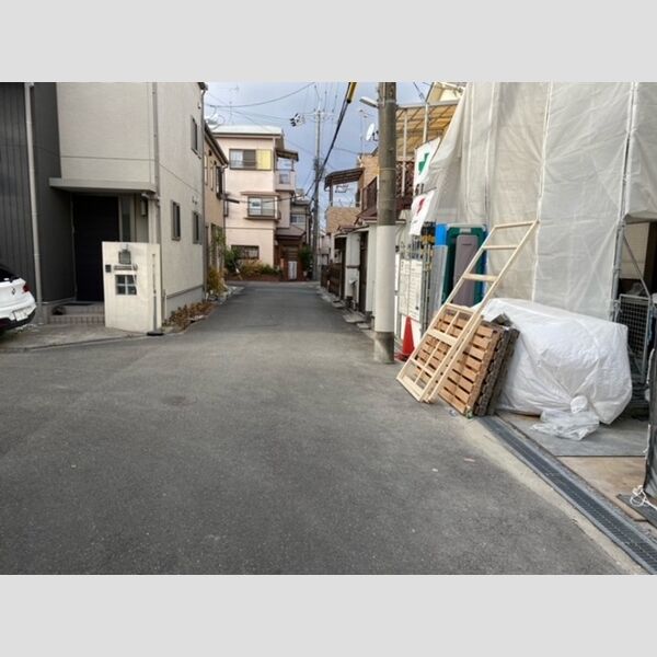 現地周辺 (前面道路 北側)