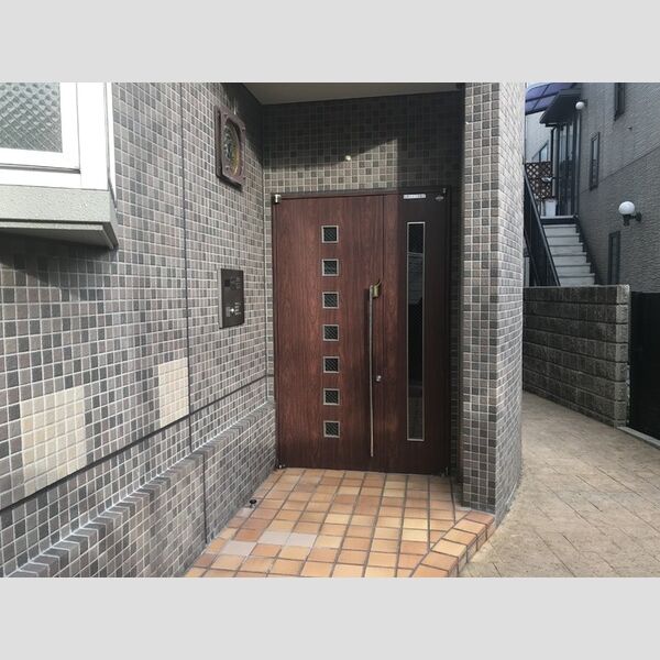 現地周辺 (オートロック扉)