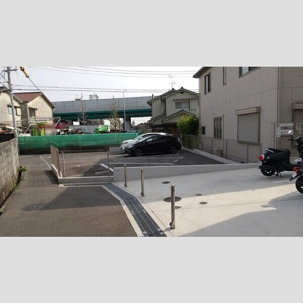 駐車場 (駐車場)