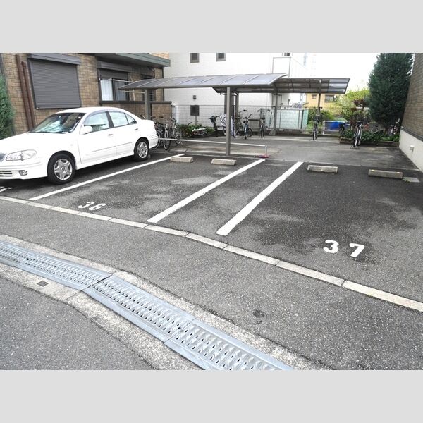 駐車場 (駐車場)