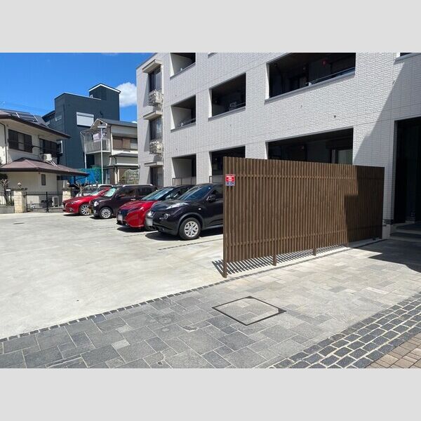 駐車場 (駐車場)