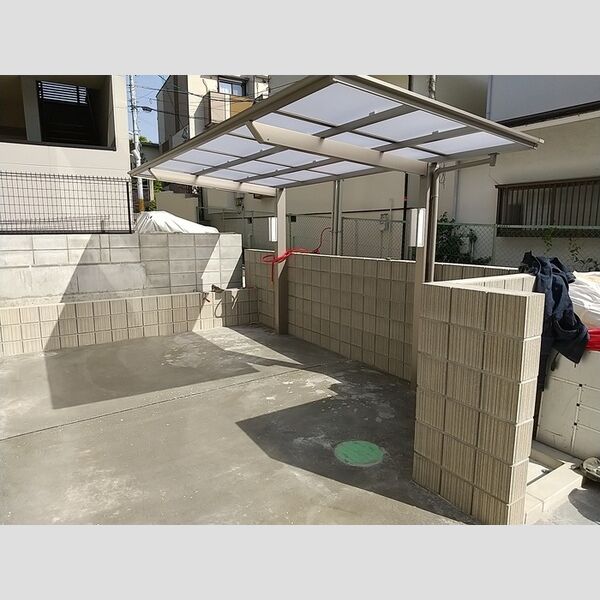 現地周辺 (駐輪場)