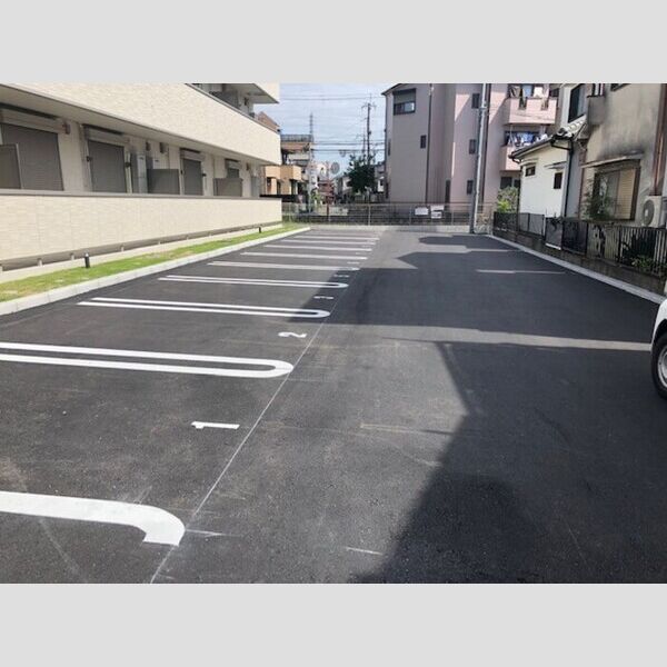 駐車場 (駐車場)