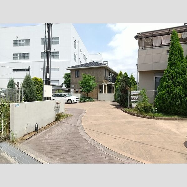 駐車場 (駐車場)