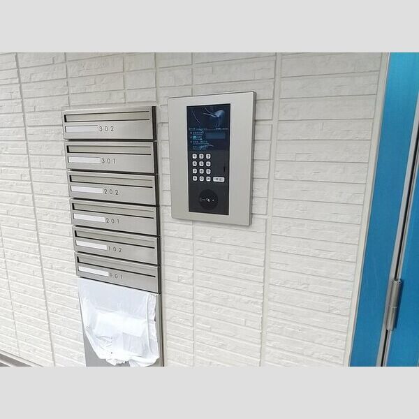 エントランス (エントランス)