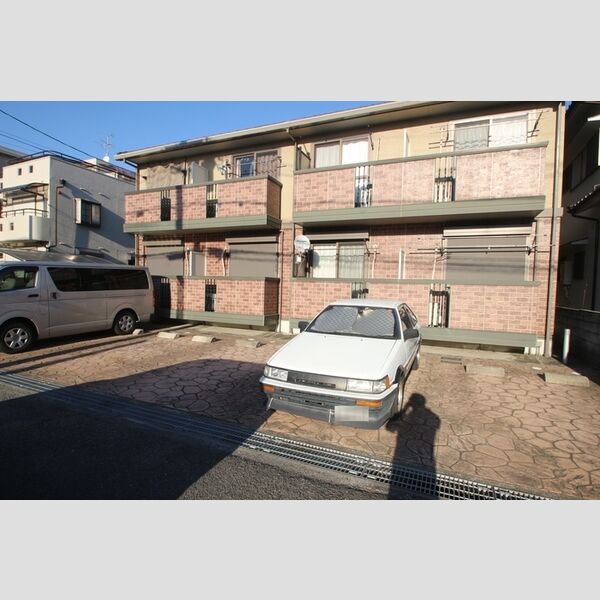 現地周辺 (駐車場)