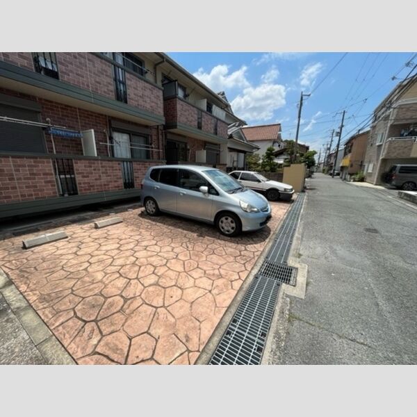 駐車場 (駐車場)