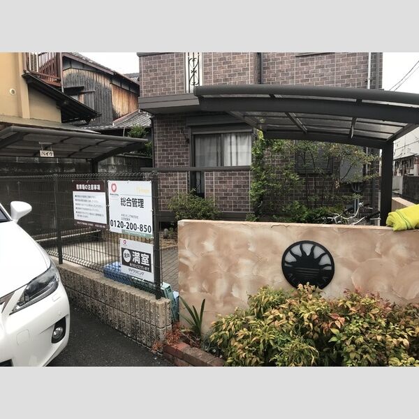 エントランス (駐輪場)