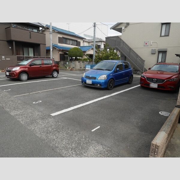 駐車場 (駐車場)