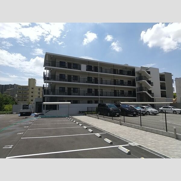 現地周辺 (建物)