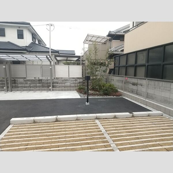 駐車場 (駐車場)