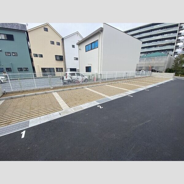 駐車場 (駐車場)