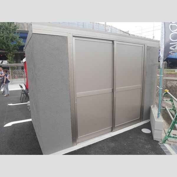 現地周辺 (専用ゴミ置き場)